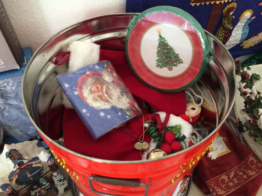 Christmas Lot #1 [Photo 32]