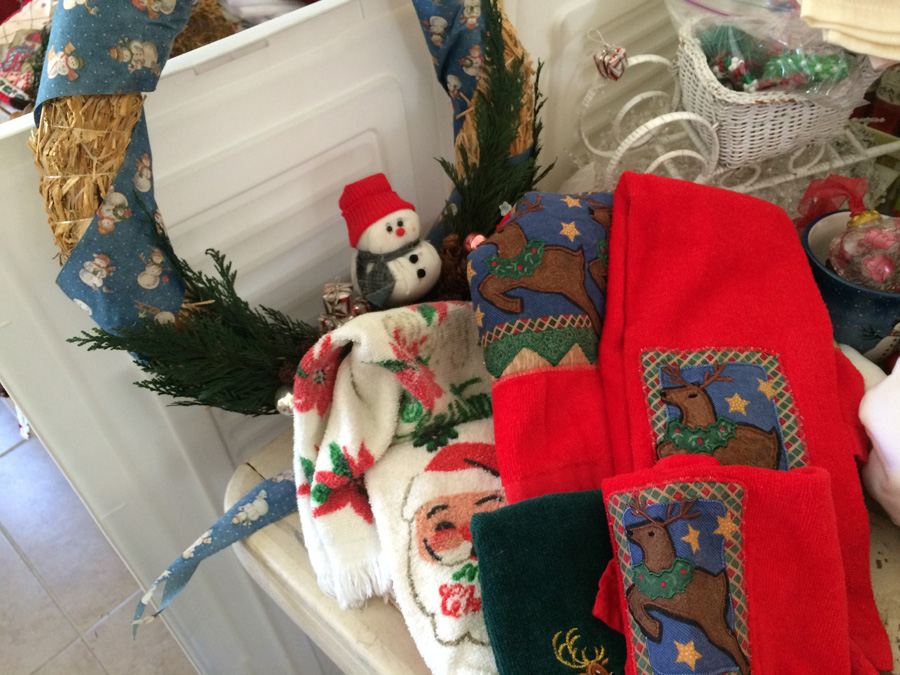 Christmas Lot #1 [Photo 28]