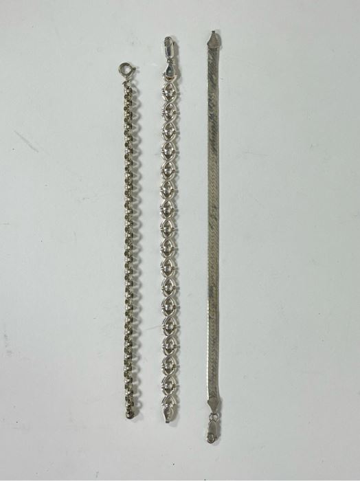 Sterling Silver 18' Necklace And Three Sterling Silver Bracelets 22.8g [Photo 8]