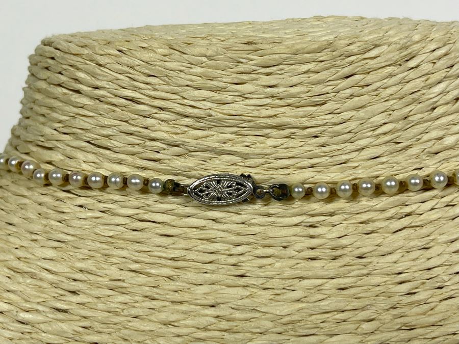 Cultured Pearls 18' Necklace With 10K Gold Clasp [Photo 5]