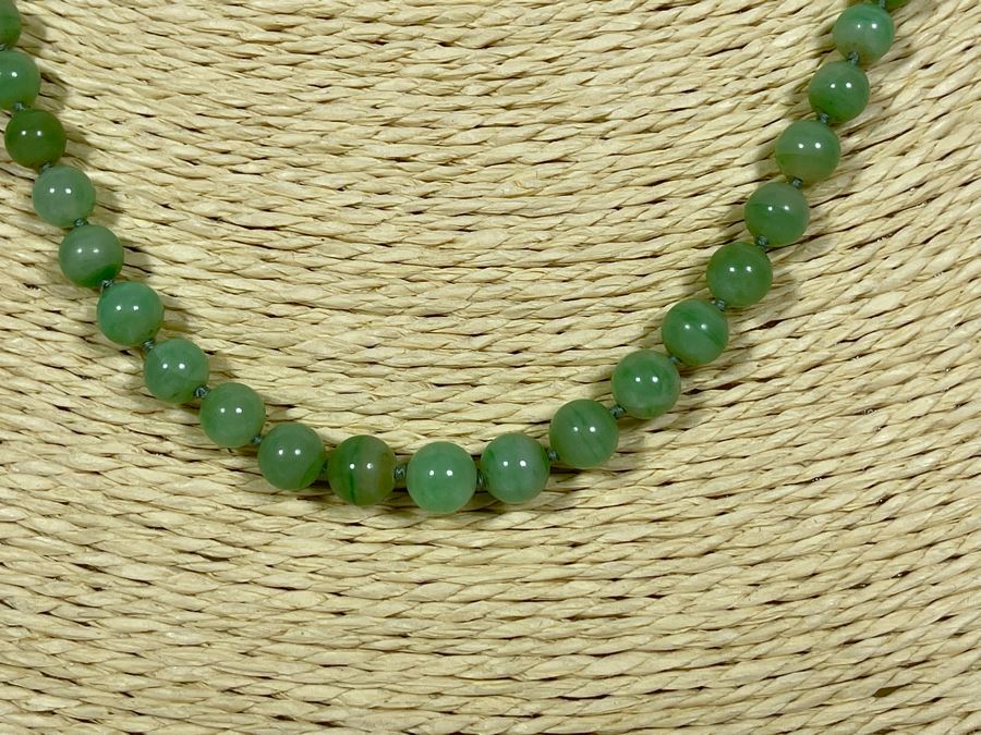 Vintage Commercial Quality Jade Bead 17' Necklace 21.2g [Photo 4]