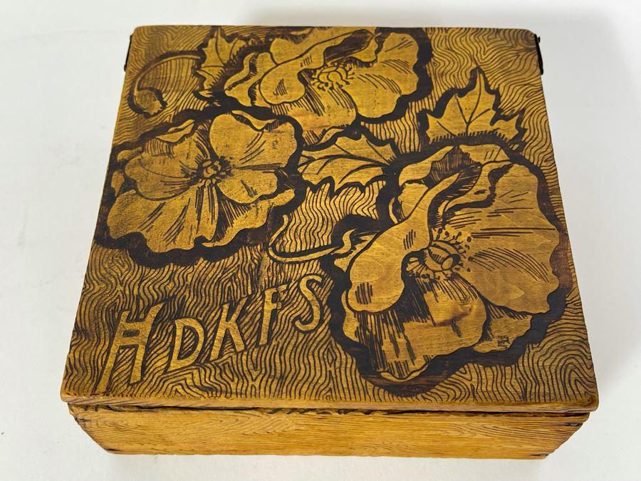 Antique Signed HDKFS Pyrography Burnt Wooden Box With Vintage Handkerchiefs Flemish Art 6W X 6D X 2H [Photo 2]