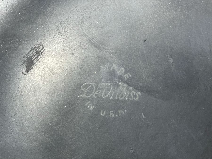 Pair Of Art Deco Lidded Powder Jars Gold And Black Is DeVilbiss [Photo 11]