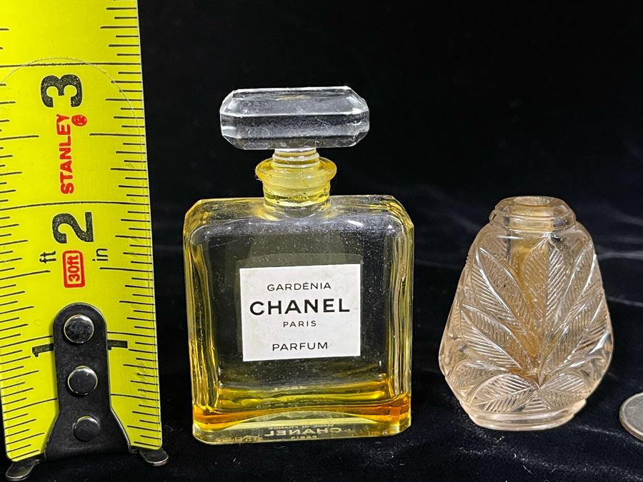 Pair Of Vintage Perfume Bottles [Photo 5]