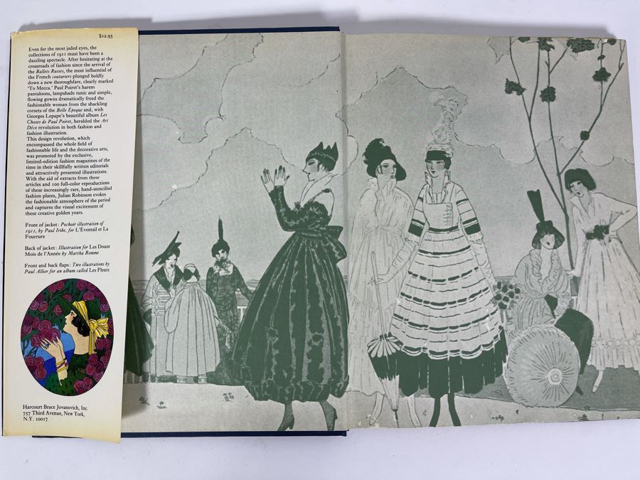 First American Edition Book The Golden Age Of Style Art Deco Fashion Illustration By Julian Robinson [Photo 2]