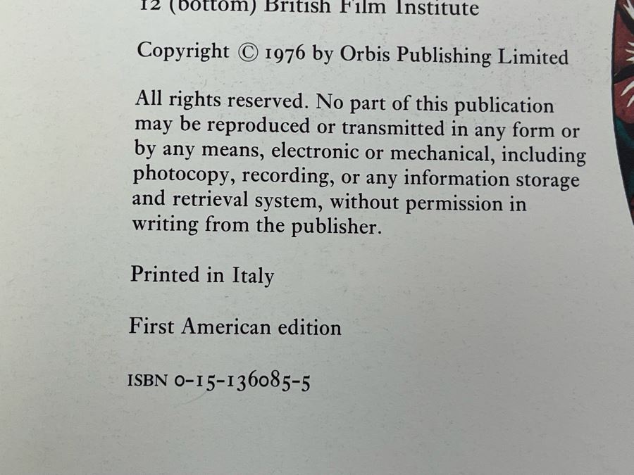 First American Edition Book The Golden Age Of Style Art Deco Fashion Illustration By Julian Robinson [Photo 5]