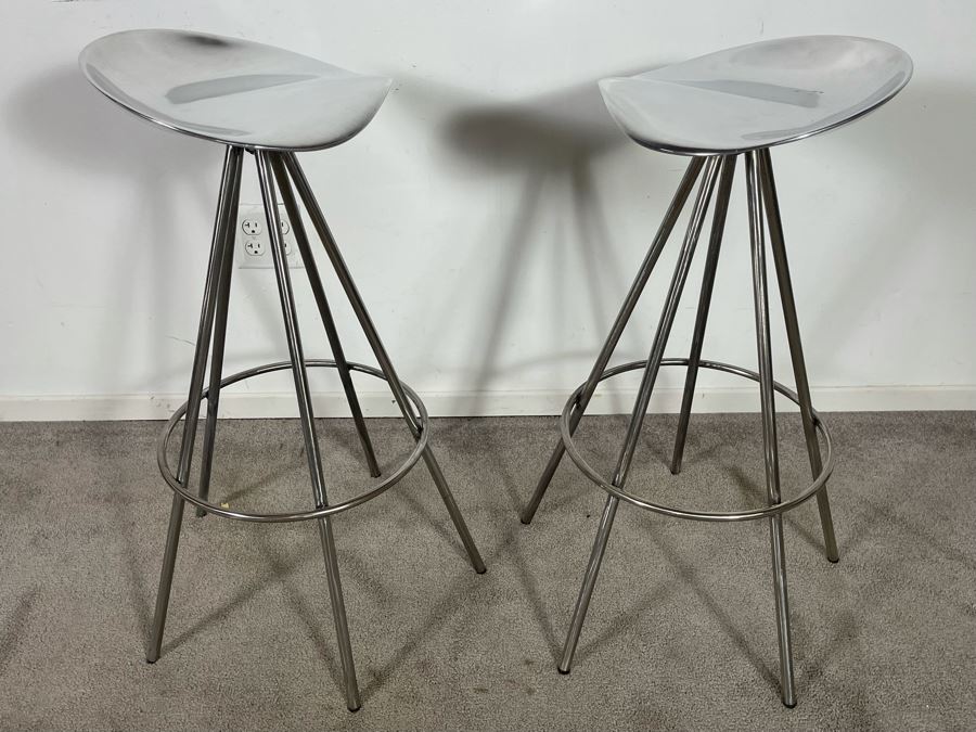 Pair Of Jamaica Stools Designed By Pepe Cortes For Barcelona Design BD 30H Seat [Photo 5]