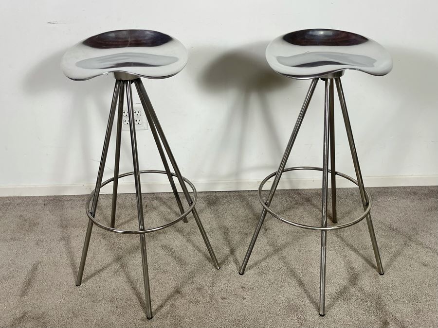 Pair Of Jamaica Stools Designed By Pepe Cortes For Barcelona Design BD 30H Seat [Photo 3]