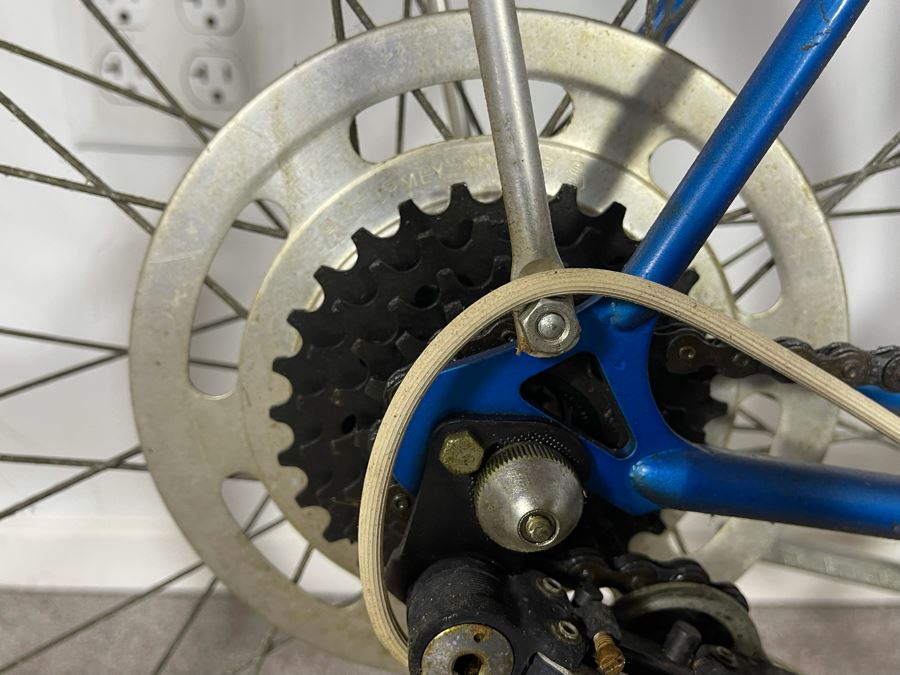 Vintage Raleigh Grand Prix Road Bike - Needs New Tires [Photo 15]