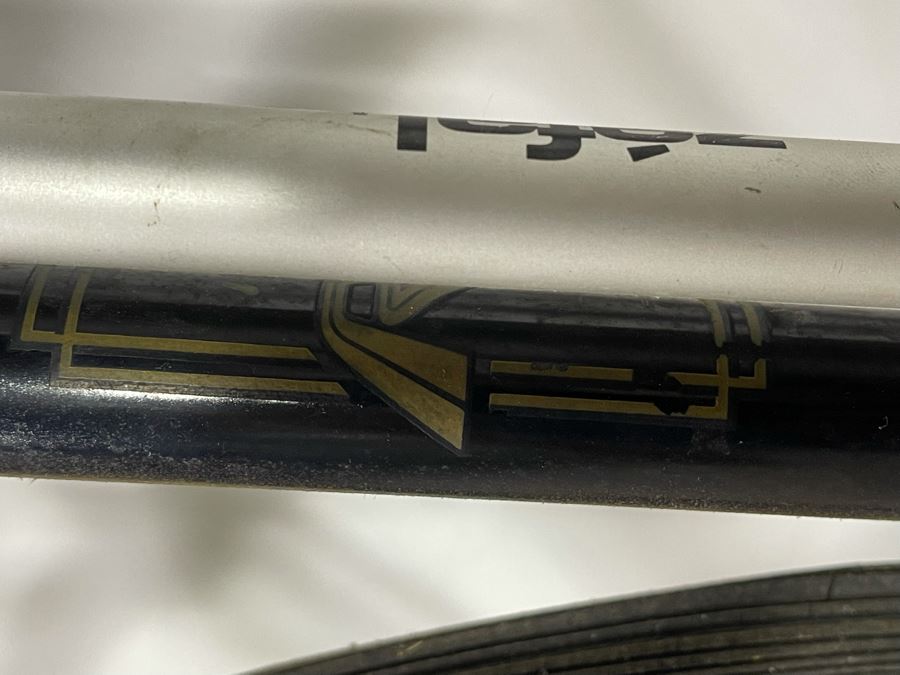 Vintage Raleigh Grand Prix Road Bike - Needs New Tires [Photo 11]