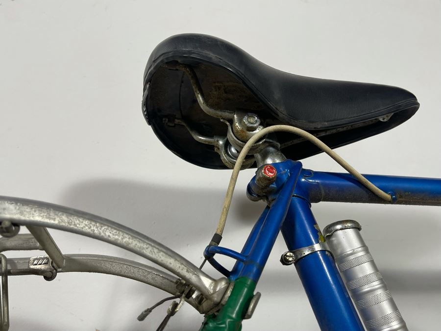 Vintage Raleigh Grand Prix Road Bike - Needs New Tires [Photo 17]