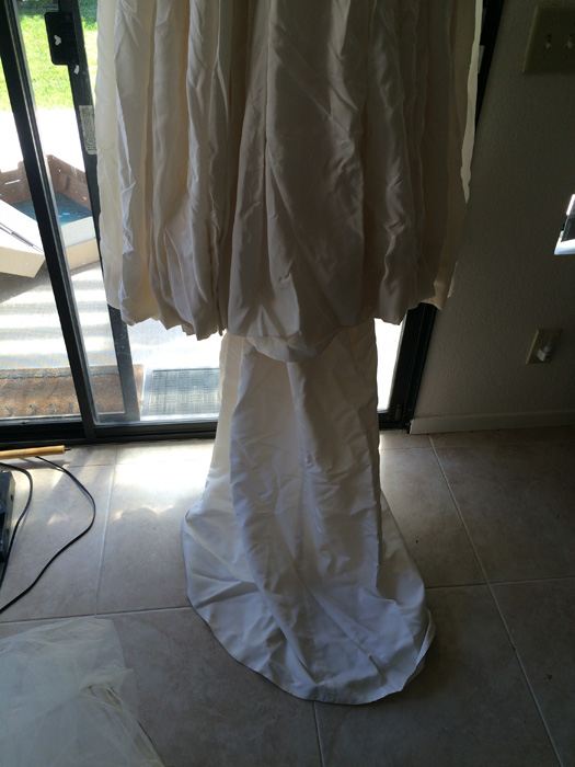 Vintage Wedding Gown [Photo 2]