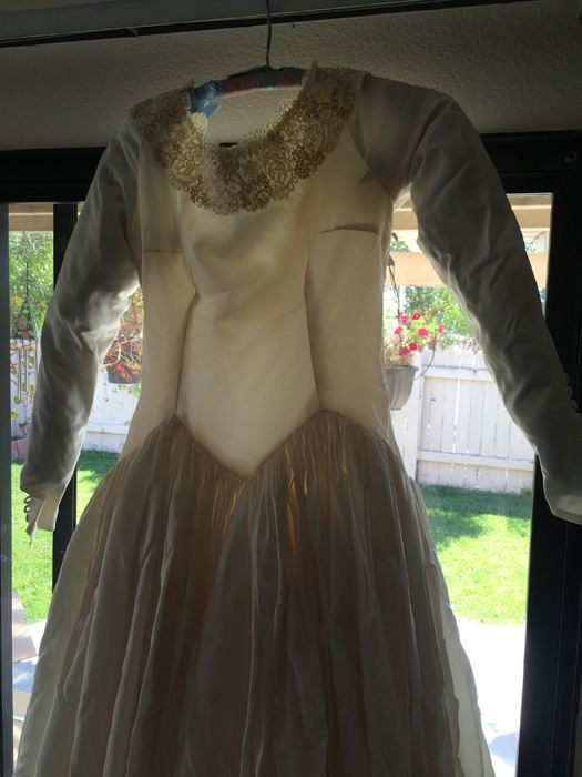 Vintage Wedding Gown [Photo 19]