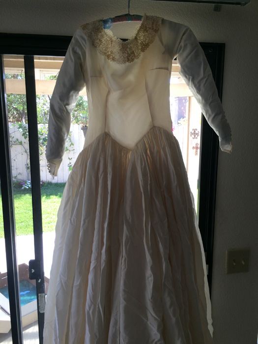 Vintage Wedding Gown [Photo 8]