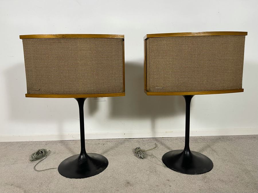 Vintage Pair Of Bose 901 Speakers With Black Tulip Bases 21W X 14D X 31H (Video Posted) [Photo 10]