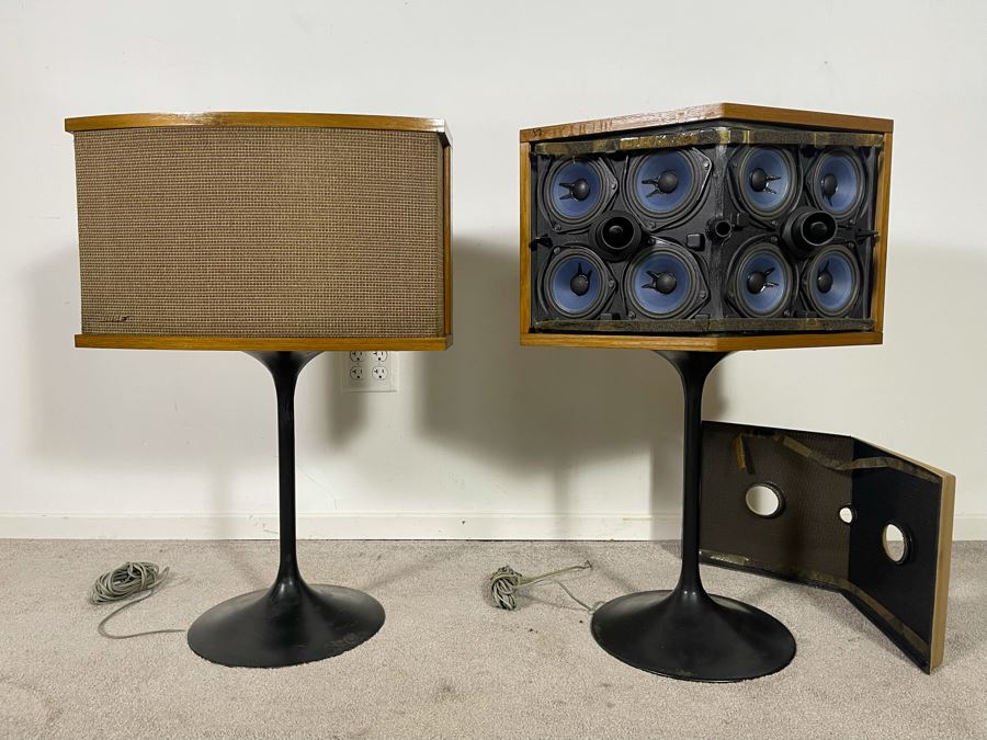 Koning Lear Of later Stuwkracht Vintage Pair Of Bose 901 Speakers With Black Tulip Bases 21W X 14D X 31H  (Video Posted)