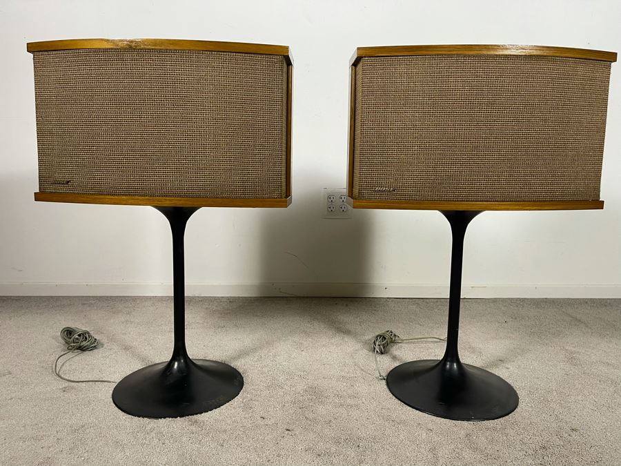 Vintage Pair Of Bose 901 Speakers With Black Tulip Bases 21W X 14D X 31H (Video Posted) [Photo 6]