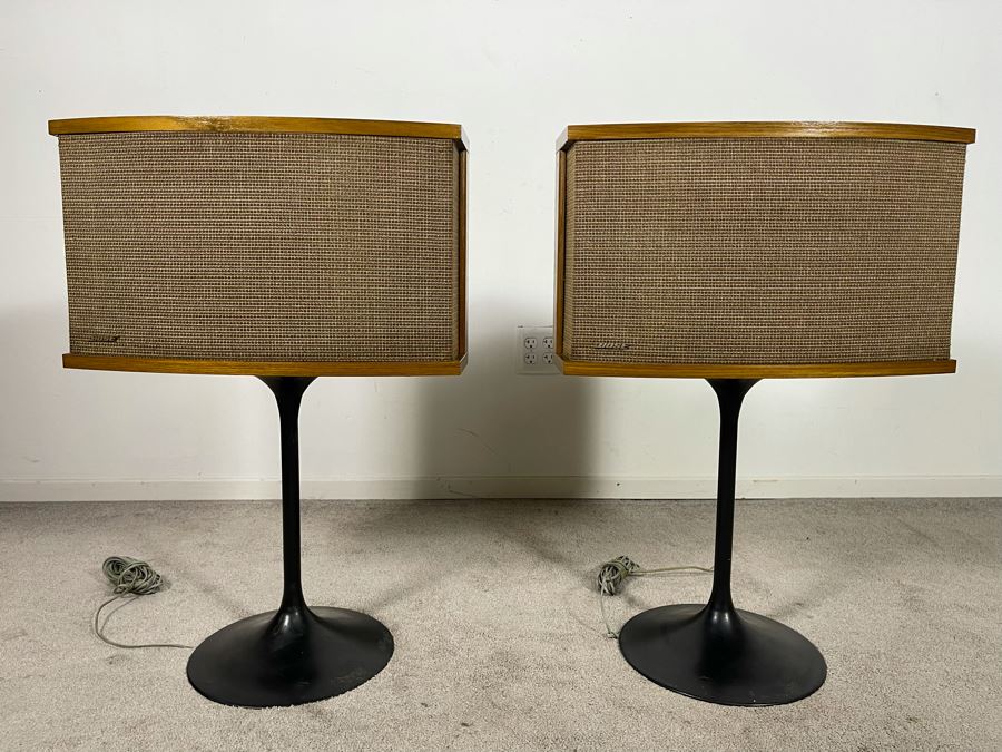 Vintage Pair Of Bose 901 Speakers With Black Tulip Bases 21W X 14D X 31H (Video Posted) [Photo 5]