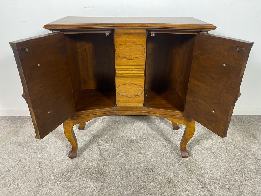 Baker Furniture Wooden Slant Front Cabinet Side Table 27.5W X 12.5D X 30H [Photo 4]