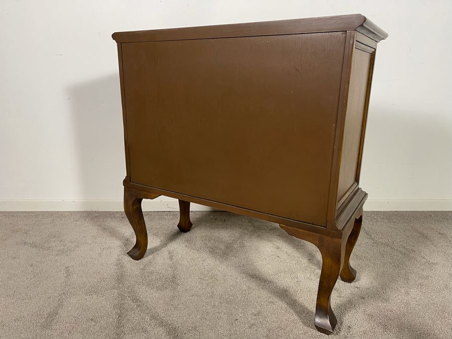 Baker Furniture Wooden Slant Front Cabinet Side Table 27.5W X 12.5D X 30H [Photo 7]