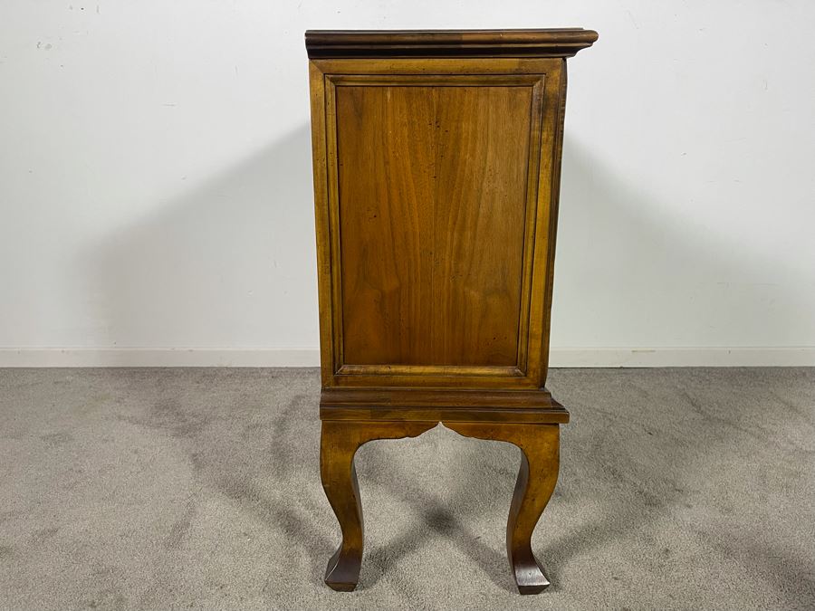 Baker Furniture Wooden Slant Front Cabinet Side Table 27.5W X 12.5D X 30H [Photo 6]