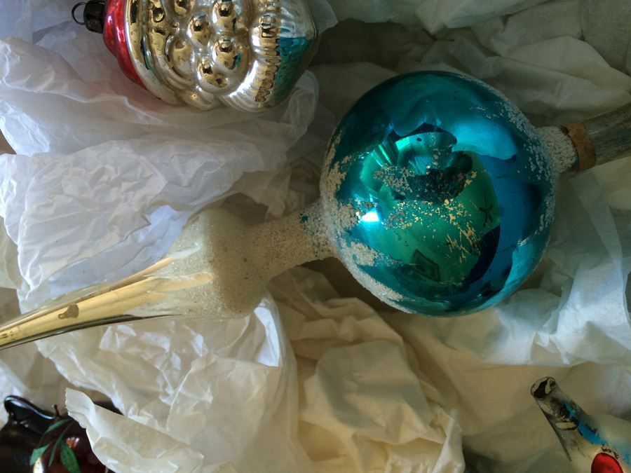Vintage Christmas Ornament Lot [Photo 3]