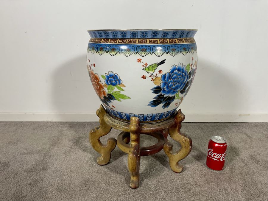 Vintage Chinese Porcelain Fish Bowl Planter With Wooden Stand 14.5R X 12H [Photo 9]