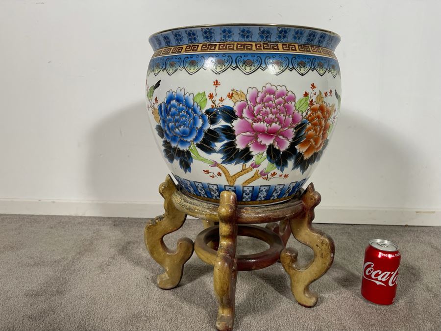 Vintage Chinese Porcelain Fish Bowl Planter With Wooden Stand 14.5R X 12H [Photo 4]