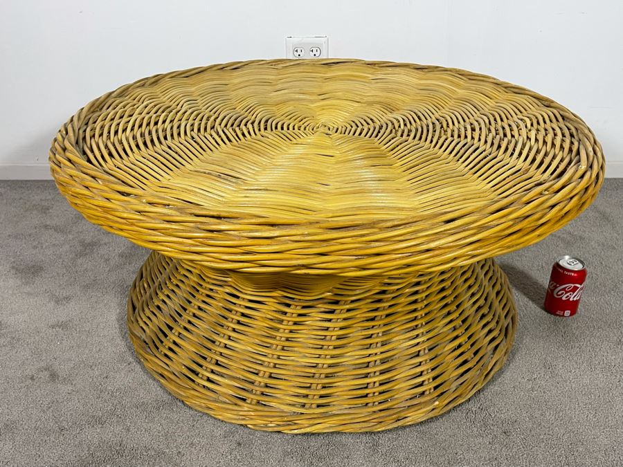 Woven Wicker Round Coffee Table 39R X 17H [Photo 1]