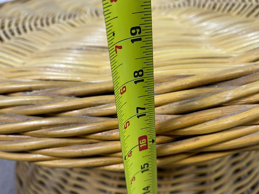 Woven Wicker Round Coffee Table 39R X 17H [Photo 10]