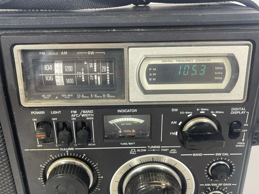 Panasonic SW Double Superheterodyne Portable Short Wave Radio System Model No RF-2900 Working [Photo 4]