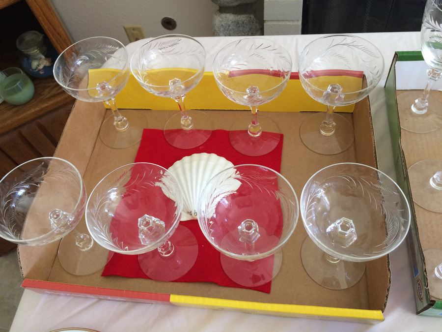 Stemware Lot [Photo 15]