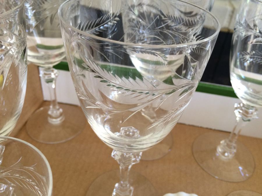 Stemware Lot [Photo 5]