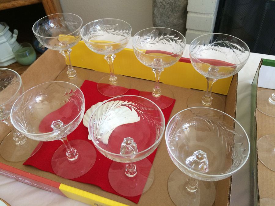 Stemware Lot [Photo 12]