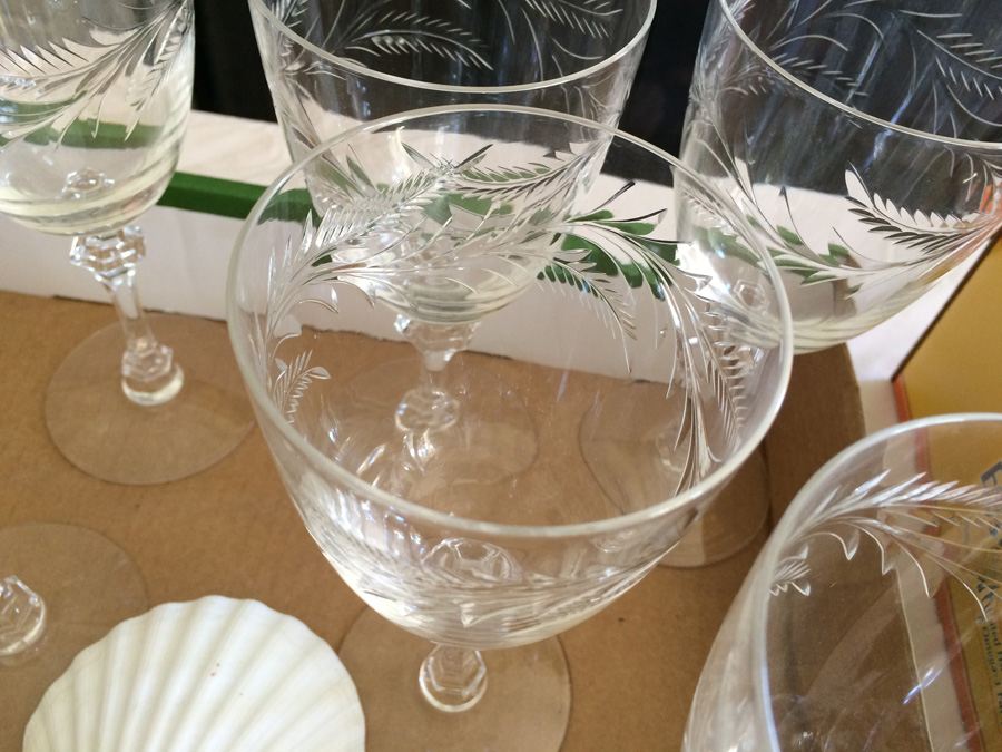 Stemware Lot [Photo 4]