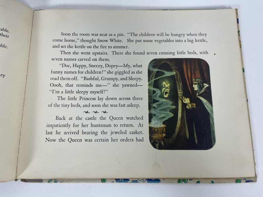 Vintage 1938 Snow White And The Seven Dwarfs Book Illustrated By Walt Disney From The Famous Picture [Photo 7]