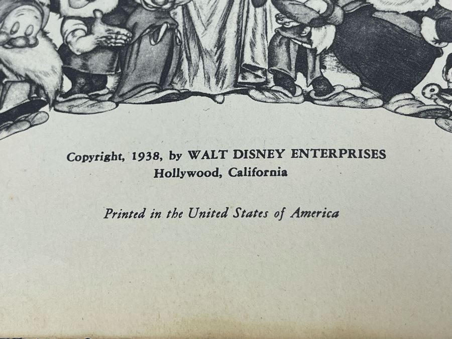 Vintage 1938 Snow White And The Seven Dwarfs Book Illustrated By Walt Disney From The Famous Picture [Photo 4]