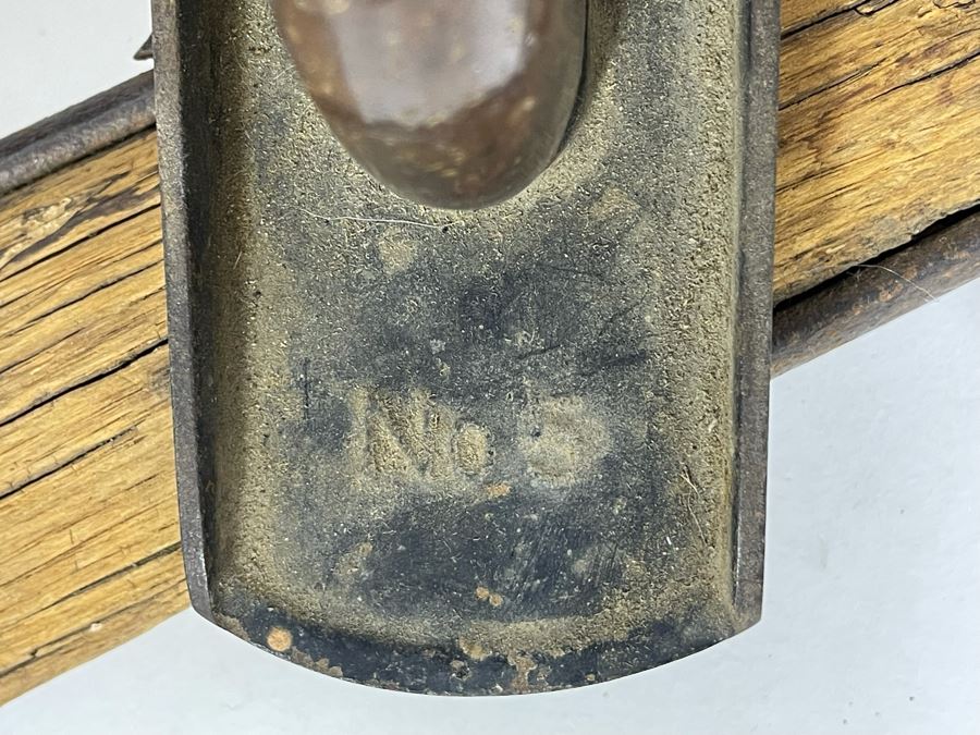 Pair Of Vintage Wood Planes, Old Scale Support And Old Metal And Wood And Metal Pulley [Photo 7]