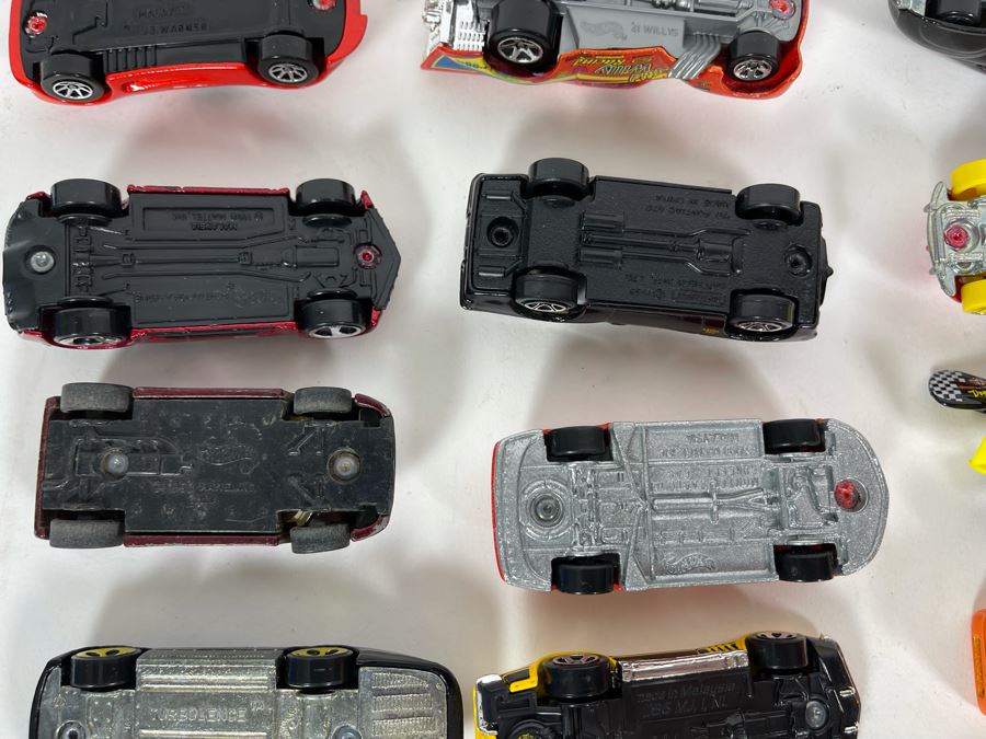 Vintage Mattel Hot Wheels Cars Lot - See Photos [Photo 27]