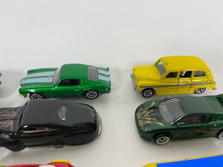 Vintage Mattel Hot Wheels Cars Lot - See Photos [Photo 15]