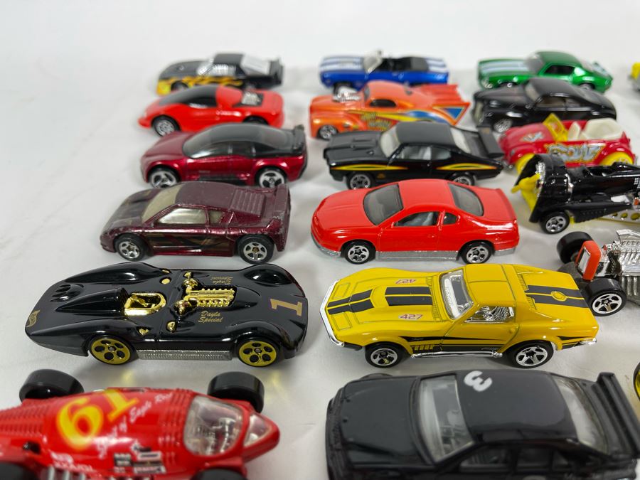 Vintage Mattel Hot Wheels Cars Lot - See Photos