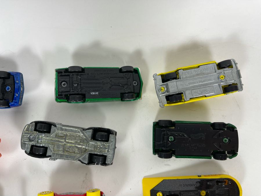 Vintage Mattel Hot Wheels Cars Lot - See Photos [Photo 25]