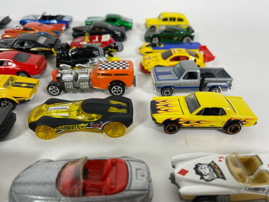 Vintage Mattel Hot Wheels Cars Lot - See Photos