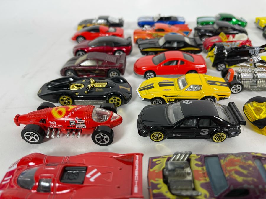 Vintage Mattel Hot Wheels Cars Lot - See Photos [Photo 7]