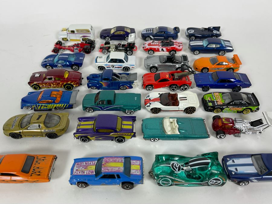 Vintage Mattel Hot Wheels Cars Lot - See Photos [Photo 4]