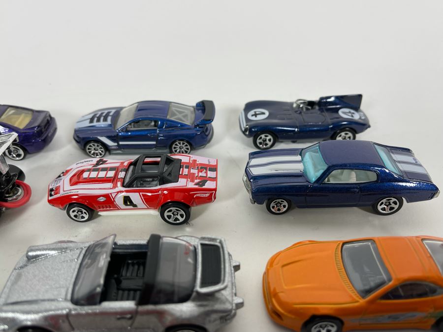 Vintage Mattel Hot Wheels Cars Lot - See Photos [Photo 11]