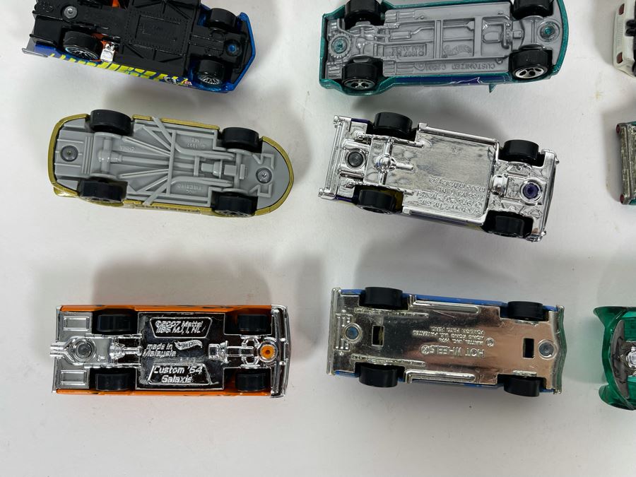 Vintage Mattel Hot Wheels Cars Lot - See Photos [Photo 14]