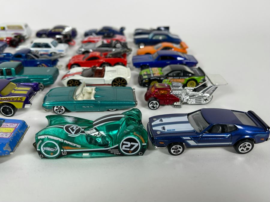 Vintage Mattel Hot Wheels Cars Lot - See Photos [Photo 6]