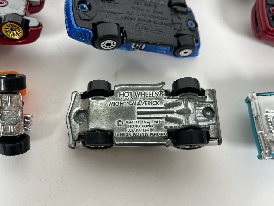 Vintage Mattel Hot Wheels Cars Lot - See Photos [Photo 15]