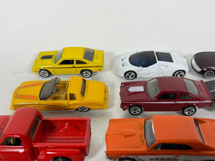 Vintage Mattel Hot Wheels Cars Lot - See Photos [Photo 12]